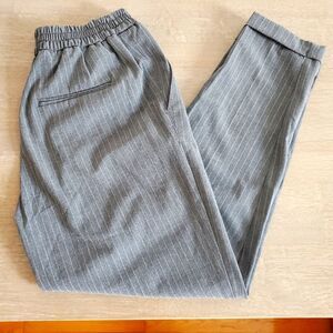 Pull&Bear Gray Striped Cropped Pants Size S